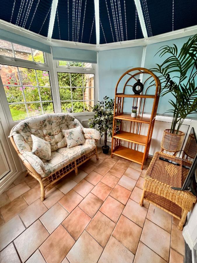 The Snuggery Cottage Тонтон Екстер'єр фото