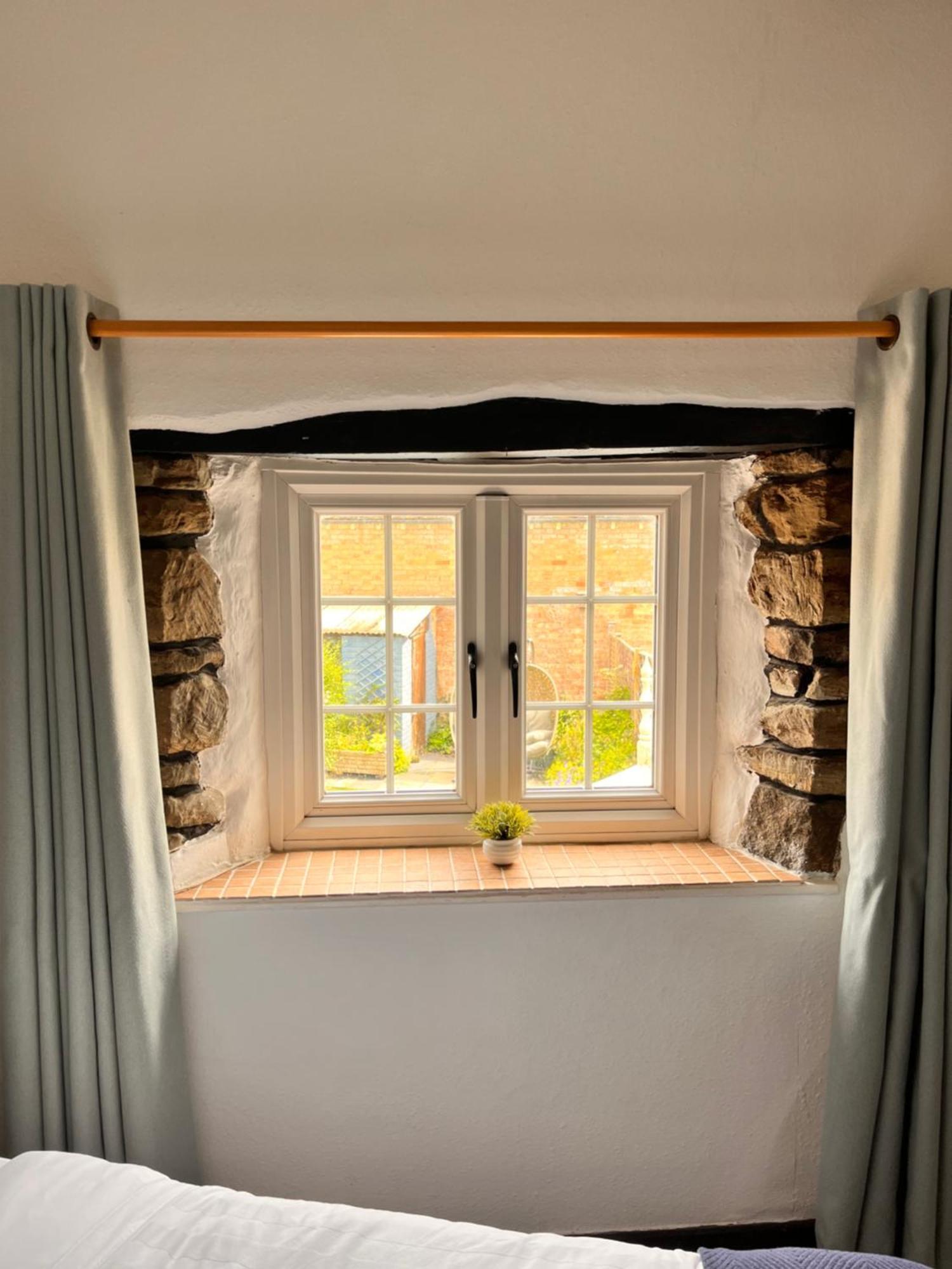 The Snuggery Cottage Тонтон Екстер'єр фото