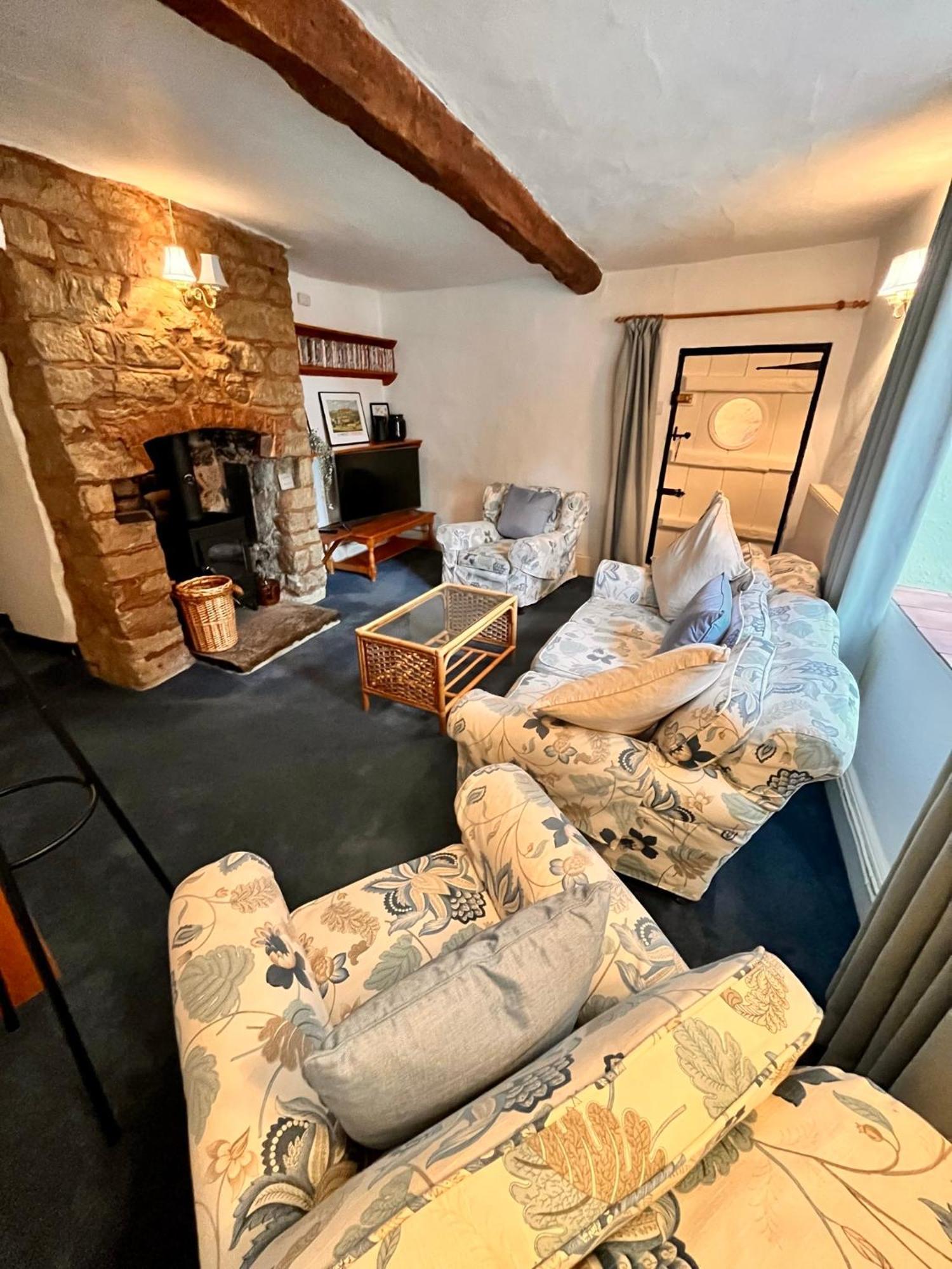 The Snuggery Cottage Тонтон Екстер'єр фото